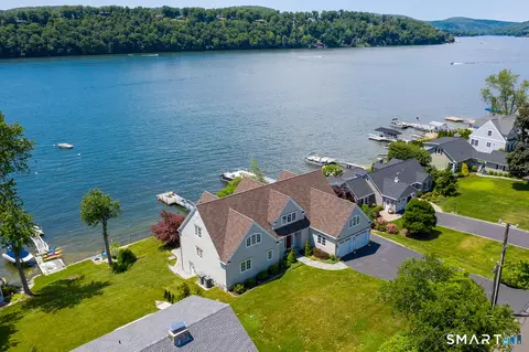 164 N Lake Shore Dr, Brookfield, CT 06804