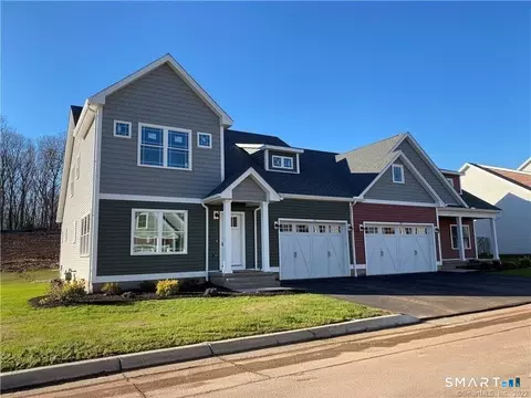 137 Mulholland Way #83, North Haven, CT 06473