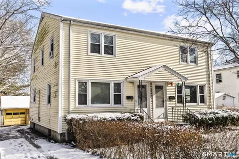 704 Franklin Ave, Hartford, CT 06114