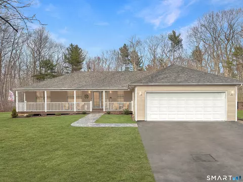 724 Cook Hill Rd, Killingly, CT 06239