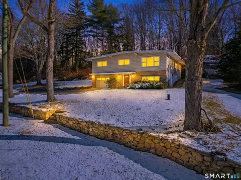 65 Grassy Hill Rd, Old Lyme, CT 06371