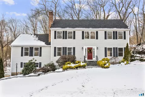 23 Rolling Brook Ln, Shelton, CT 06484