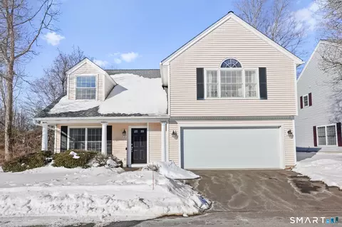 2 Village Ct #2, Wilton, CT 06897