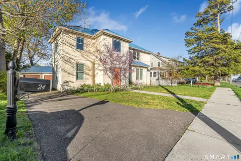 24 Anderson Ave, Milford, CT 06460