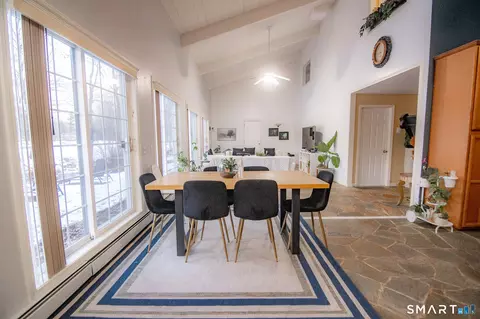 545 N Church St, Naugatuck, CT 06770