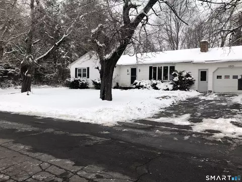 112 Greenfield Dr, Torrington, CT 06790