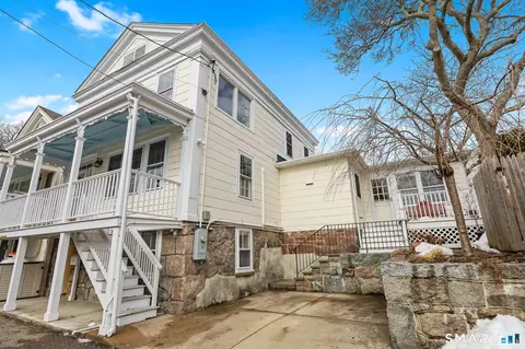 14 Temple St, Stonington, CT 06378