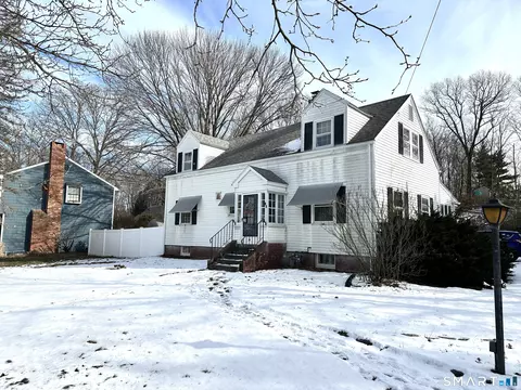 28 Glendale Ave, Berlin, CT 06037
