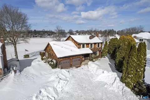 4066 Mountain Rd, Suffield, CT 06093