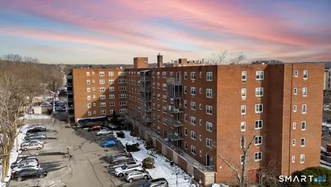 27 Northill St #5N, Stamford, CT 06907