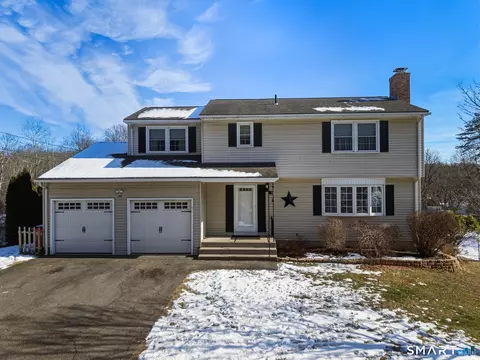 212 Old Stagecoach Rd, Meriden, CT 06450