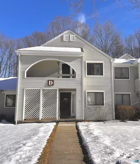 35 Nutmeg Rd #D1, Middlebury, CT 06762