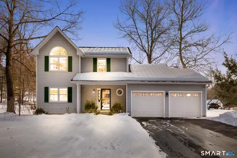49 Folly Brook Ln, Manchester, CT 06040