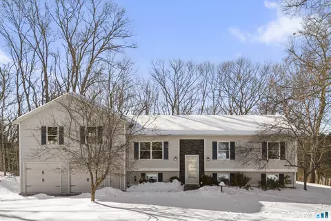 23 Versailles Rd, Lisbon, CT 06351