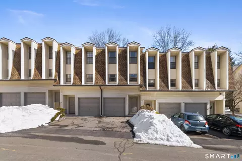 36 N Mountain Rd #D, New Britain, CT 06053