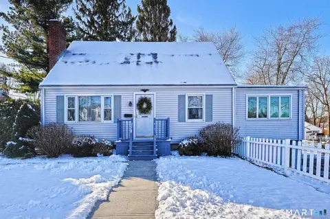 29 Anderson Ave, Milford, CT 06460