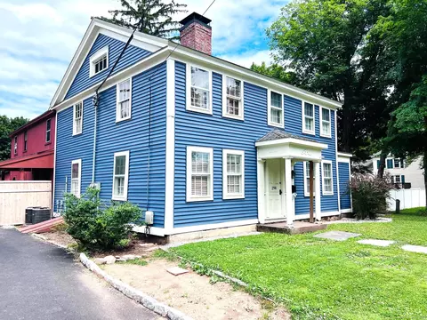 298 Naubuc Ave, Glastonbury, CT 06033