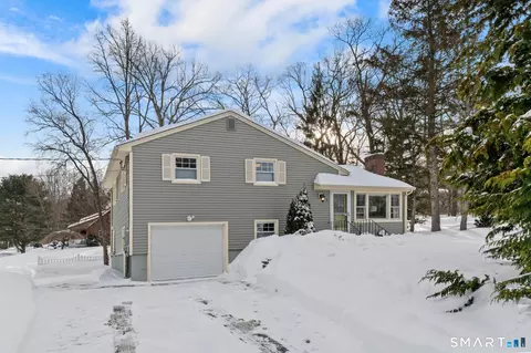 2 Vine Dr, Vernon, CT 06066