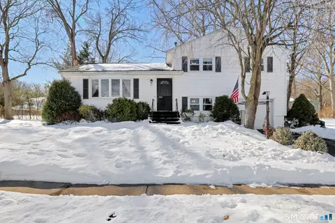 86 Lent Rd, Hamden, CT 06517