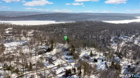 76 Candle Hill Rd, New Fairfield, CT 06812