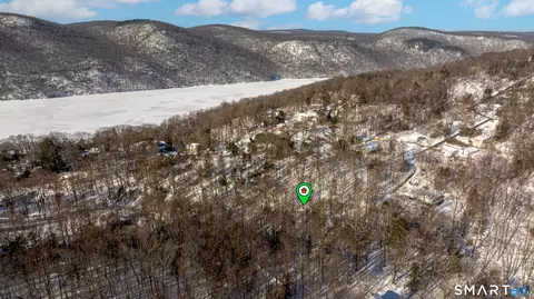 78 Candle Hill Rd, New Fairfield, CT 06812