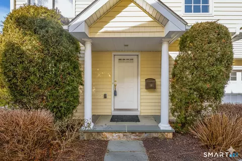 18 Auburn St #18, Norwalk, CT 06854