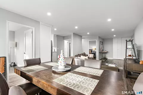 444 Bedford St #8F, Stamford, CT 06901