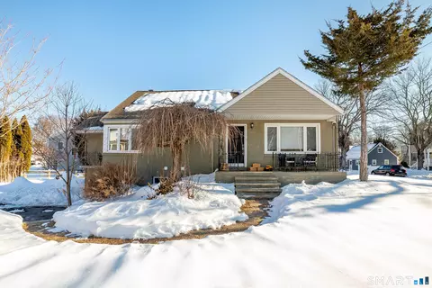 36 Weybosset St, Shelton, CT 06484