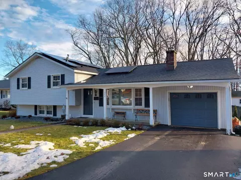 334 Gaylord Dr, Waterbury, CT 06708