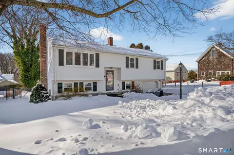 187 Baker Avenue Ext, Groton, CT 06340