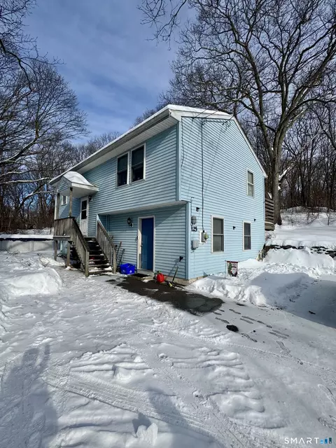 125 Maple St, Norwich, CT 06360