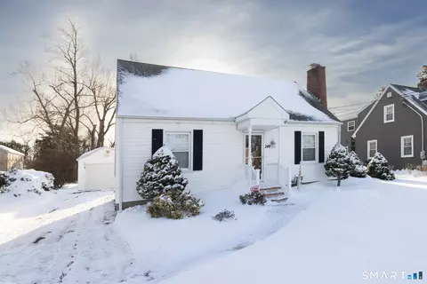 349 Quinnipiac Ave, North Haven, CT 06473