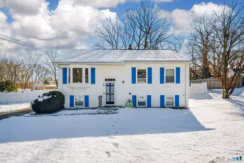 36 Maxine Rd, Plainville, CT 06062