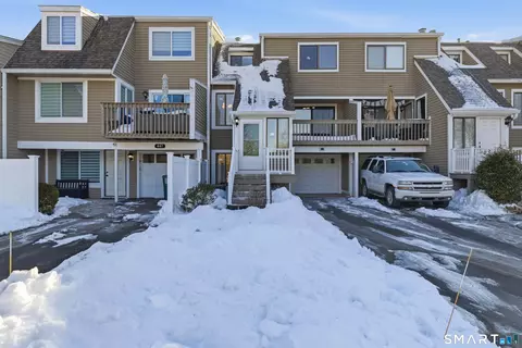 449 Thoreau St #449, Branford, CT 06405