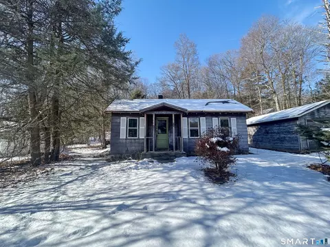 70 E Hill Rd, Canton, CT 06019