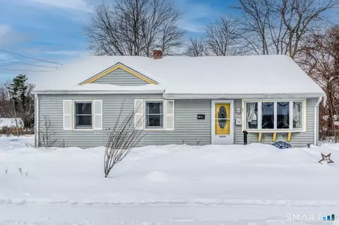 24 Lorraine Ct, East Hartford, CT 06118