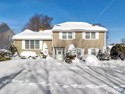89 Merriman Rd, Wethersfield, CT 06109