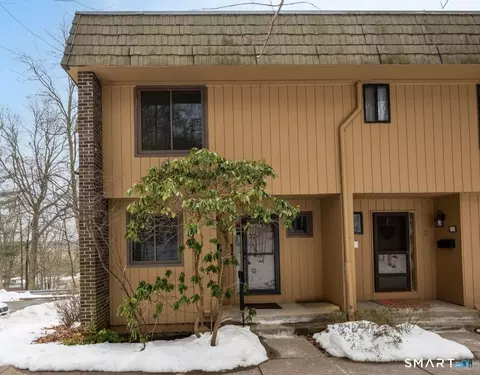 1 Great Oak Ct #1, Cromwell, CT 06416