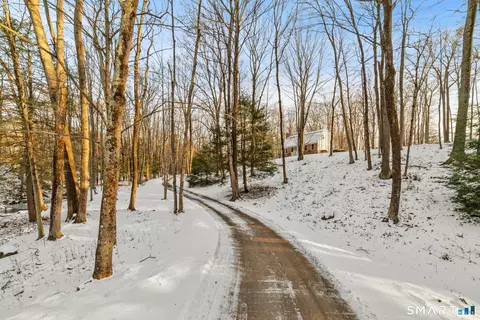 672 Old Waterbury Rd, Southbury, CT 06488