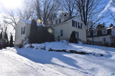 29 Bingham St, Bristol, CT 06010