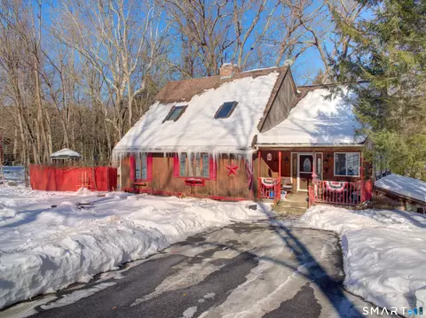 247 Killingly Rd, Pomfret, CT 06259