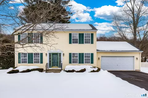 3 Pinecrest Rd, Enfield, CT 06082