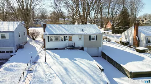 141 Orchard St, Meriden, CT 06450