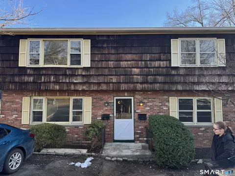 80 Coolidge Ave, Stamford, CT 06906