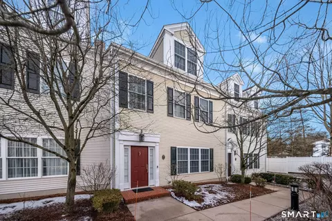 5 Evarts Ln #5, Madison, CT 06443