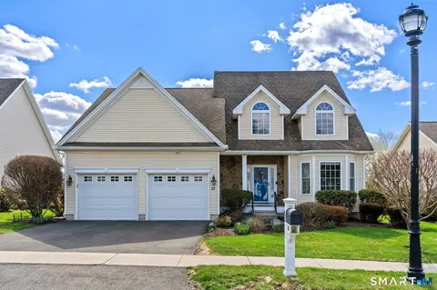 13 Concord Dr #13, Berlin, CT 06037