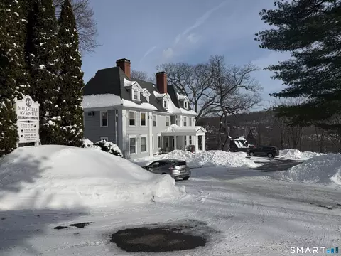 41 Millville Ave #201, Naugatuck, CT 06770