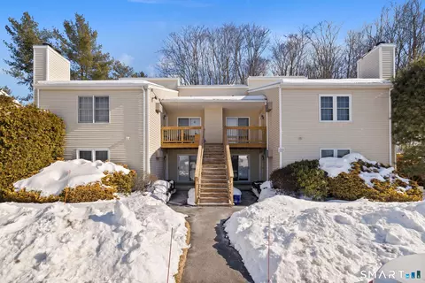 16 Beard Dr #16, New Milford, CT 06776