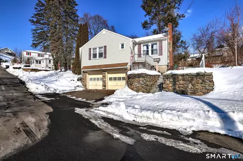 32 George St, Seymour, CT 06483