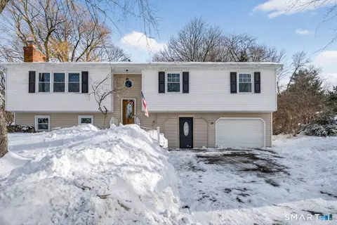 133 Haddad Rd, Waterbury, CT 06708